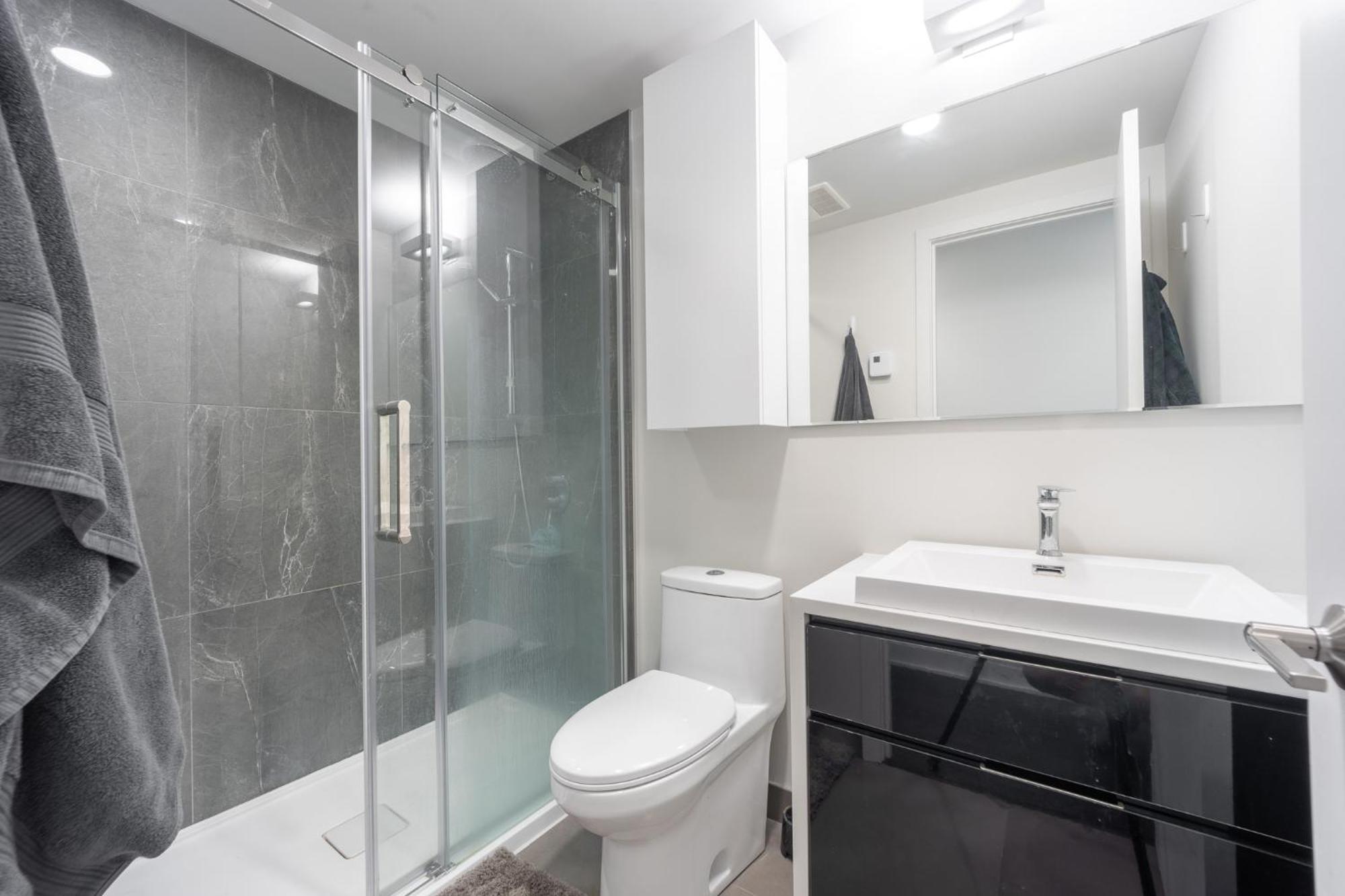 Panoramic View - 2 Bed 2 Bath 47th Floor Apartamento Montreal