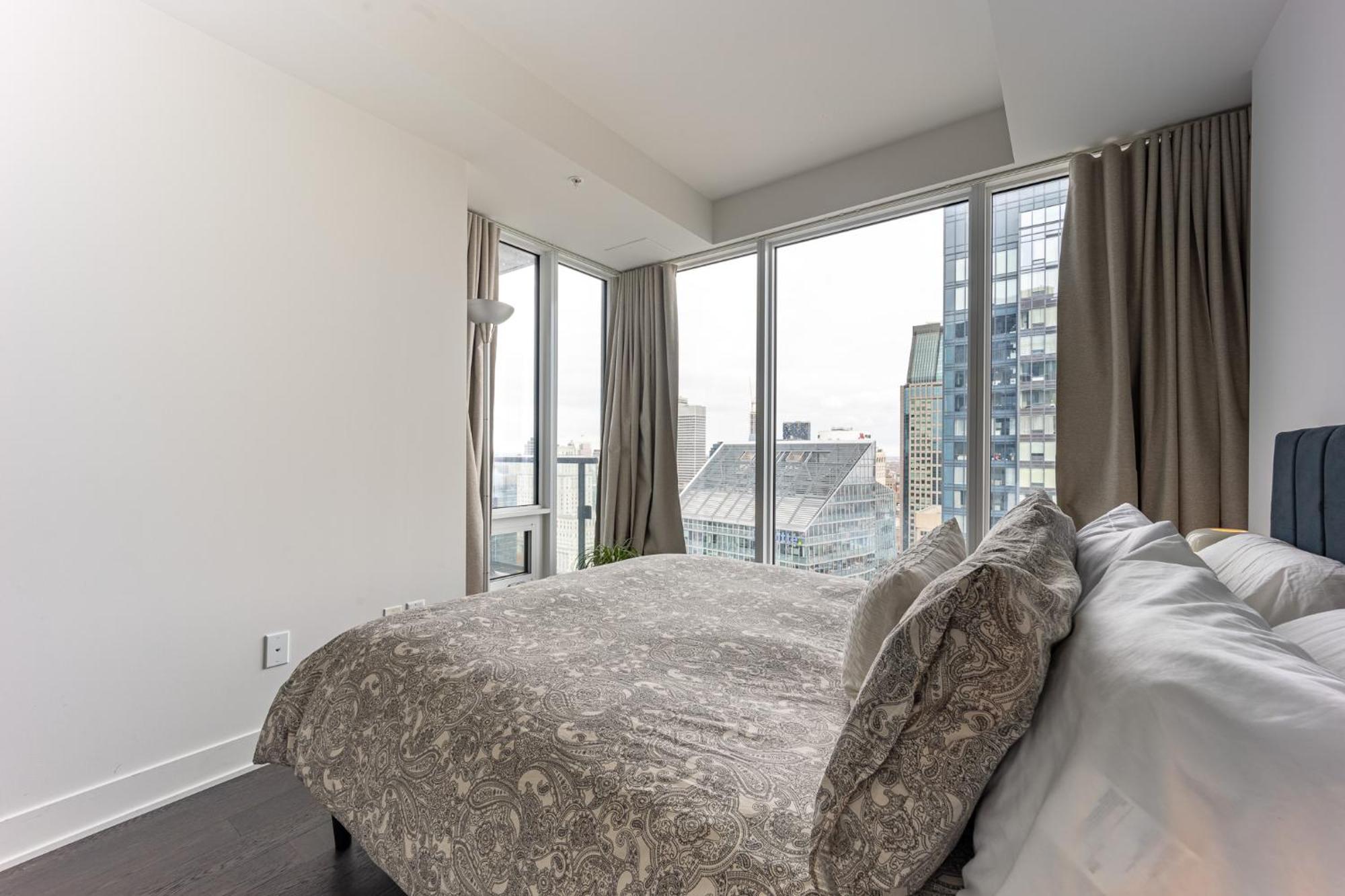 Panoramic View - 2 Bed 2 Bath 47th Floor Apartamento Montreal